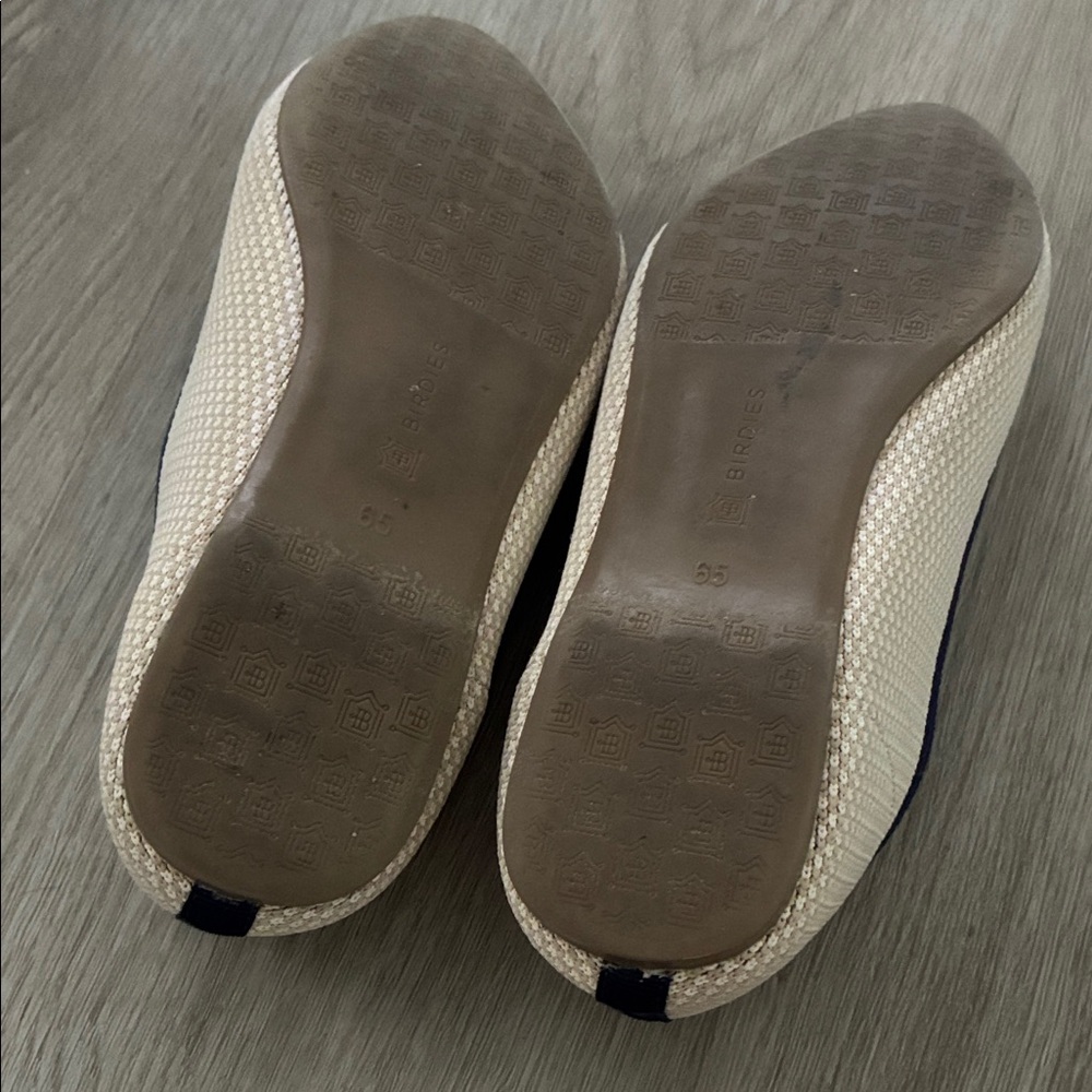 Birdies Blackbird Eggshell Navy Knit Point Toe Loafers - Picture 8 of 8